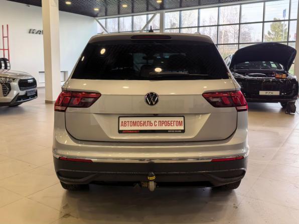 Volkswagen Tiguan II Рестайлинг с пробегом 2021 года, цена 2 199 000 рублей, 118032 км, внедорожник, Автокод Объявления