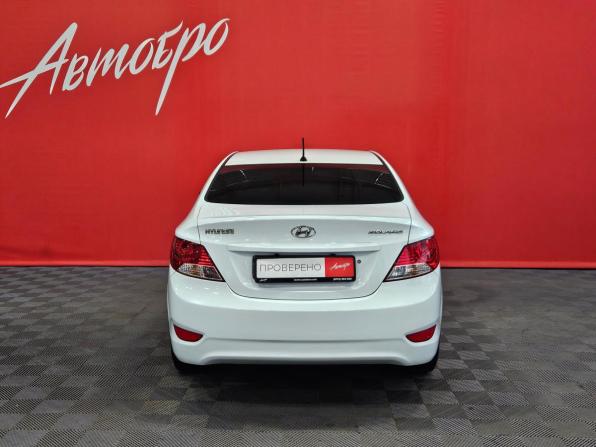 Hyundai Solaris I с пробегом 2013 года, цена 799 000 рублей, 74083 км, седан, Автокод Объявления