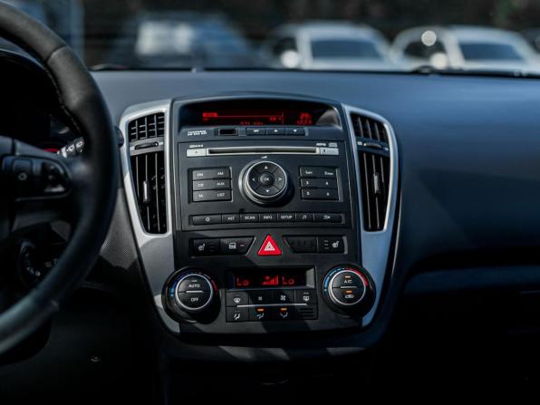 Kia Ceed I Рестайлинг с пробегом 2011 года, цена 500 000 рублей, 327100 км, хэтчбек, Автокод Объявления