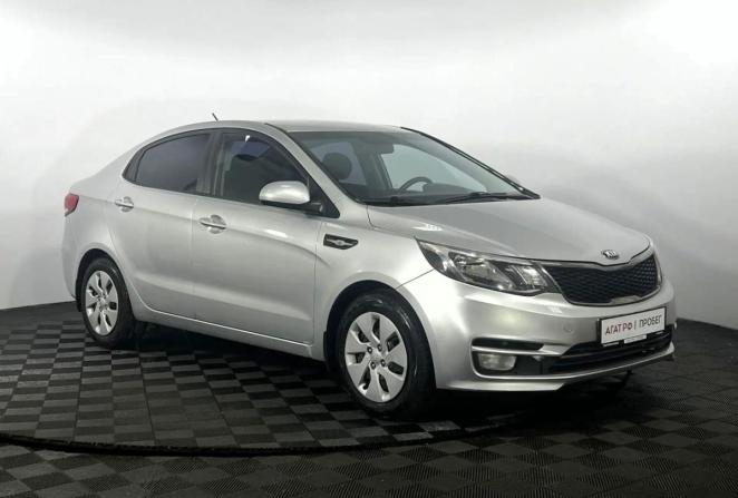 Kia Rio III Рестайлинг с пробегом 2015 года, цена 1 050 000 рублей, 134600 км, седан, Автокод Объявления