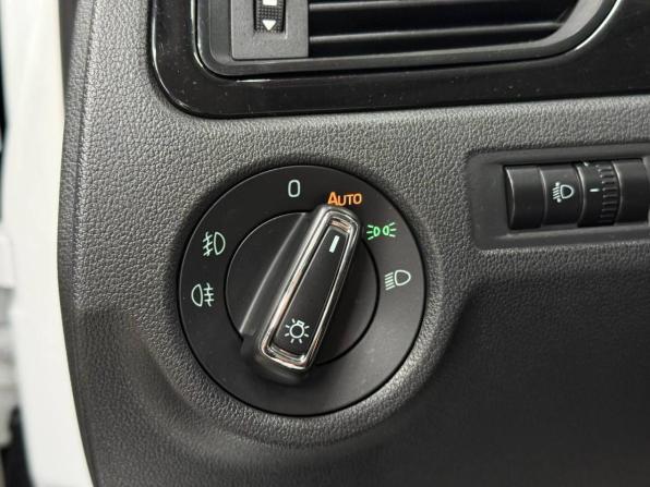 Skoda Rapid I Рестайлинг с пробегом 2017 года, цена 1 065 000 рублей, 198099 км, лифтбек, Автокод Объявления