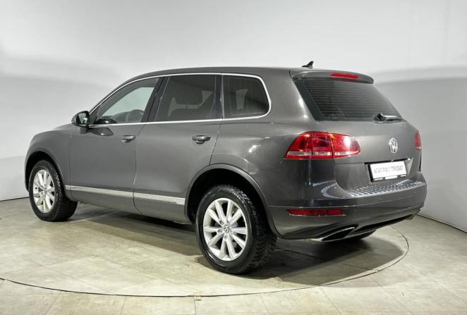 Volkswagen Touareg I Рестайлинг с пробегом 2010 года, цена 1 635 000 рублей, 333119 км, внедорожник, Автокод Объявления
