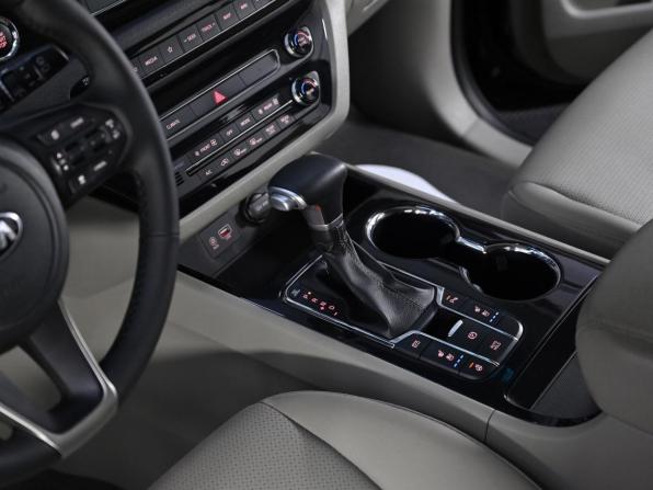 Kia Carnival III с пробегом 2020 года, цена 2 599 000 рублей, 164000 км, минивэн, Автокод Объявления