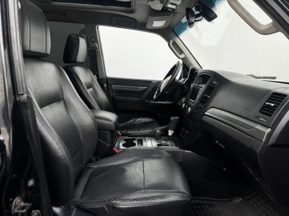 Mitsubishi Pajero IV Рестайлинг 1 с пробегом 2011 года, цена 1 890 000 рублей, 414377 км, внедорожник, Автокод Объявления