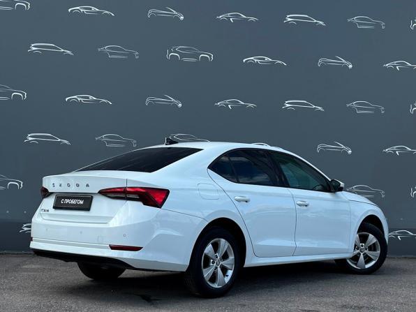 Skoda Octavia IV (A8) с пробегом 2021 года, цена 2 210 400 рублей, 54126 км, лифтбек, Автокод Объявления