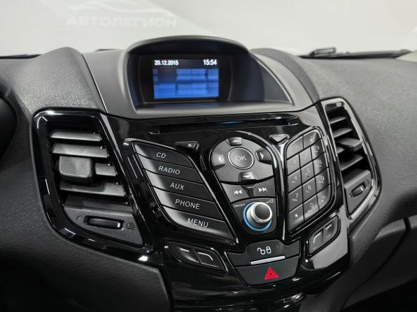 Ford Fiesta Mk6 Рестайлинг с пробегом 2015 года, цена 800 000 рублей, 76407 км, хэтчбек, Автокод Объявления