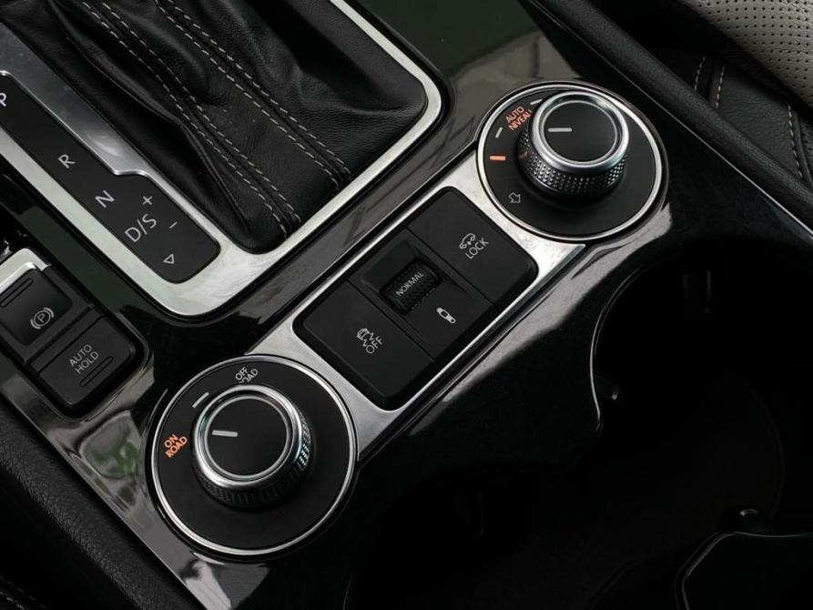 Volkswagen Touareg II Рестайлинг Санкт-Петербург  - изображение 21