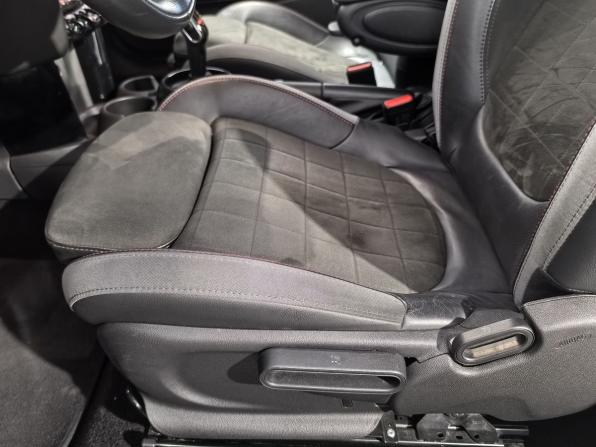 Mini Hatch III (F55/F56) Рестайлинг с пробегом 2020 года, цена 3 177 700 рублей, 68241 км, хэтчбек, Автокод Объявления