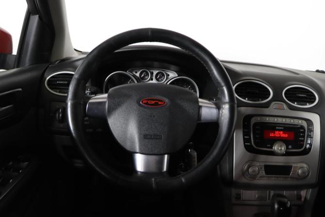 Ford Focus II Рестайлинг с пробегом 2010 года, цена 699 990 рублей, 178626 км, хэтчбек, Автокод Объявления