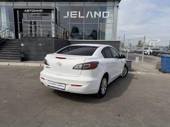 Mazda 3 II (BL) Рестайлинг с пробегом 2013 года, цена 1 050 000 рублей, 175394 км, седан, Автокод Объявления