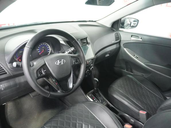 Hyundai Solaris I Рестайлинг с пробегом 2015 года, цена 895 000 рублей, 225041 км, седан, Автокод Объявления