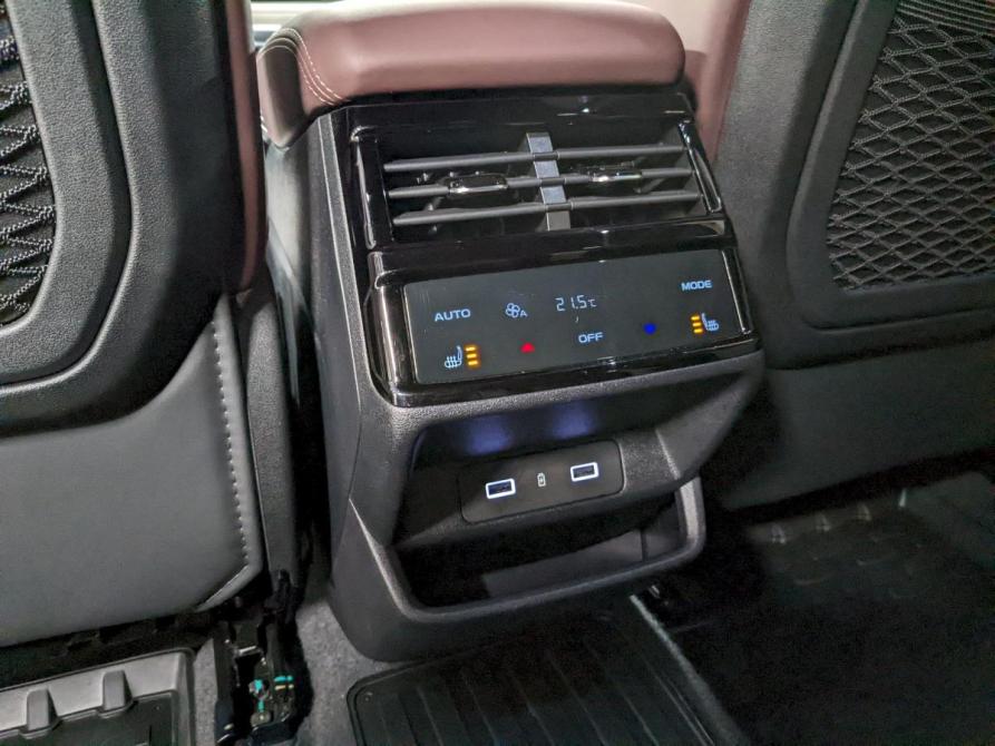 Geely Monjaro I Москва  - изображение 16