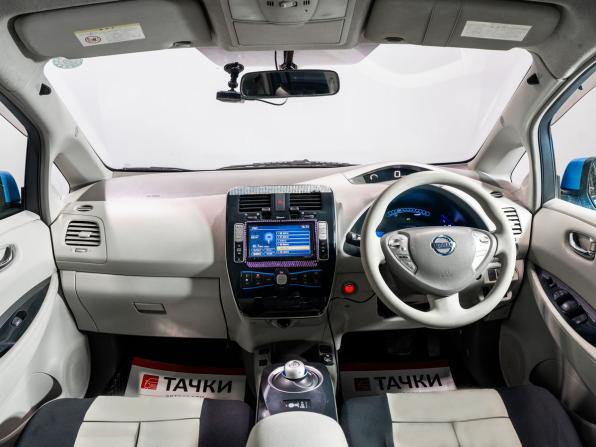 Nissan Leaf I (ZE0/AZE0) с пробегом 2012 года, цена 660 000 рублей, 114150 км, хэтчбек, Автокод Объявления
