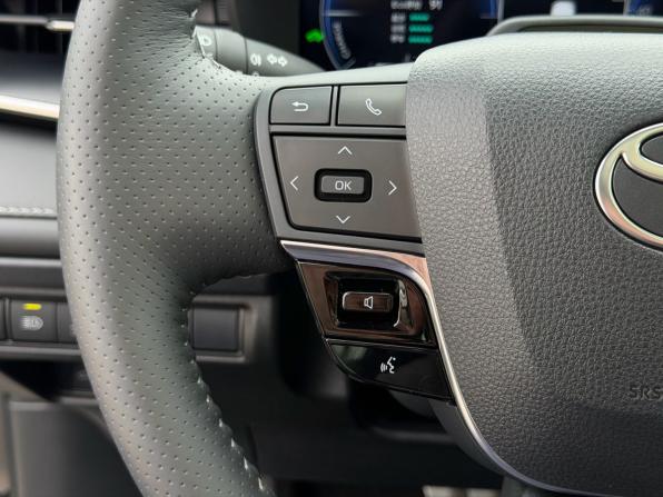 Toyota Camry IX (XV80) China Market с пробегом 2025 года, цена 4 100 000 рублей, 50 км, седан, Автокод Объявления