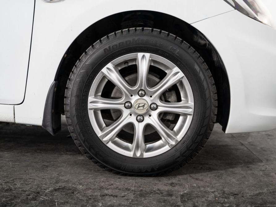 Hyundai Solaris I Иркутск  - изображение 17