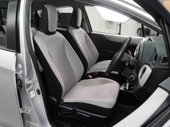 Toyota Vitz III (XP130) с пробегом 2013 года, цена 879 000 рублей, 117027 км, хэтчбек, Автокод Объявления