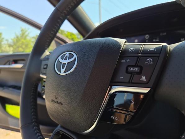 Toyota Camry IX (XV80) China Market с пробегом 2026 года, цена 4 200 000 рублей, 57 км, седан, Автокод Объявления