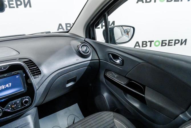 Renault Kaptur I с пробегом 2017 года, цена 1 097 000 рублей, 76572 км, внедорожник, Автокод Объявления