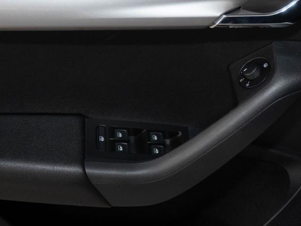 Skoda Octavia III (A7) Рестайлинг с пробегом 2019 года, цена 1 731 000 рублей, 97000 км, лифтбек, Автокод Объявления