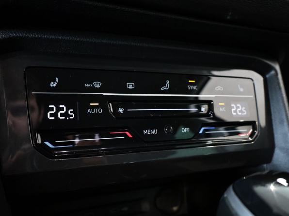 Volkswagen Tiguan II Рестайлинг с пробегом 2021 года, цена 2 230 000 рублей, 129490 км, внедорожник, Автокод Объявления