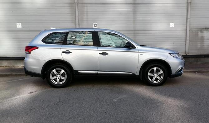 Mitsubishi Outlander III Рестайлинг 2 с пробегом 2018 года, цена 1 649 000 рублей, 115273 км, внедорожник, Автокод Объявления