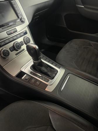 Volkswagen Passat B7 с пробегом 2012 года, цена 1 080 000 рублей, 212359 км, седан, Автокод Объявления