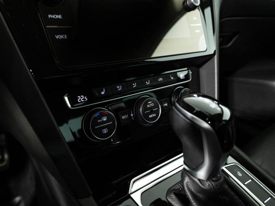 Volkswagen Passat B8 Санкт-Петербург  - изображение 19