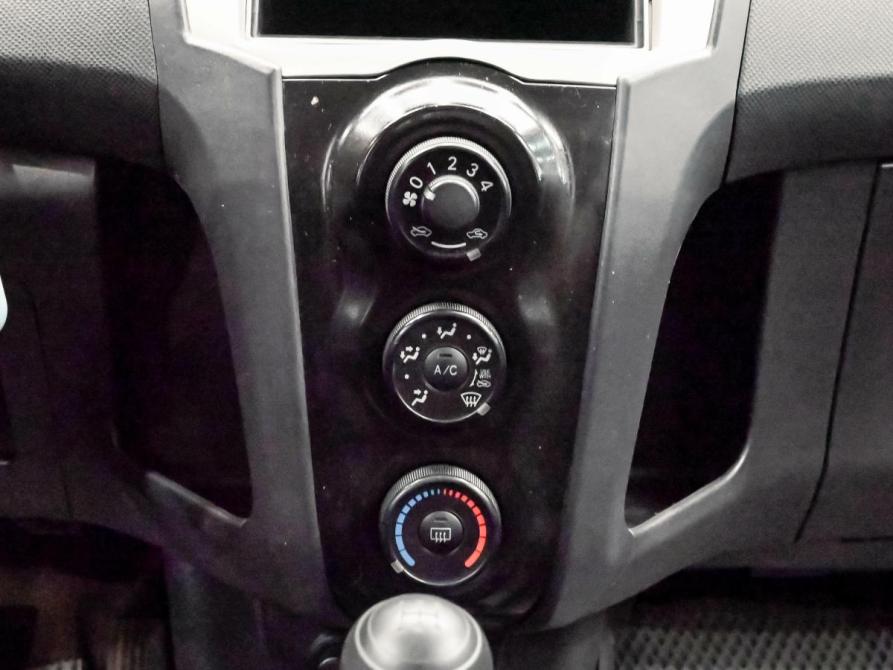 Toyota Yaris II Рестайлинг Екатеринбург  - изображение 13