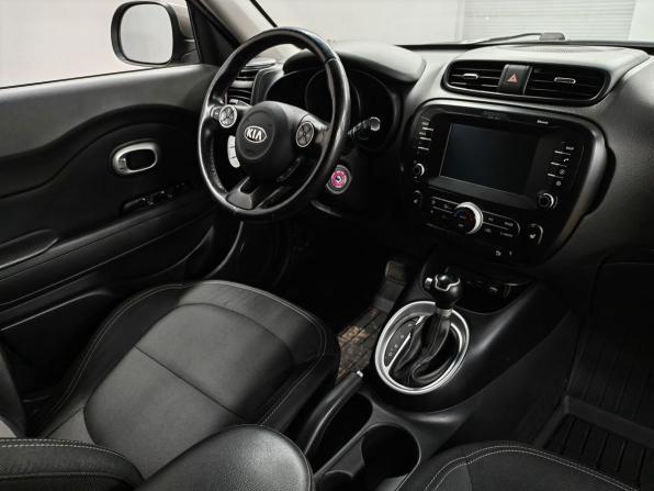 Kia Soul II Рестайлинг с пробегом 2017 года, цена 1 368 000 рублей, 114758 км, хэтчбек, Автокод Объявления