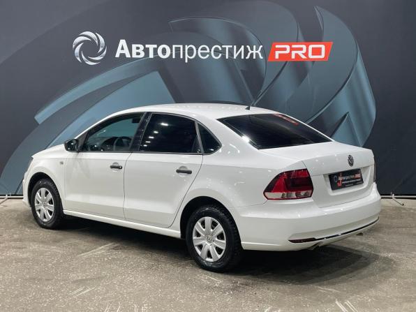 Volkswagen Polo V Рестайлинг с пробегом 2015 года, цена 780 000 рублей, 115190 км, седан, Автокод Объявления
