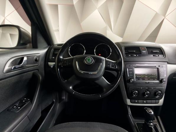 Skoda Yeti I с пробегом 2013 года, цена 997 000 рублей, 229546 км, внедорожник, Автокод Объявления