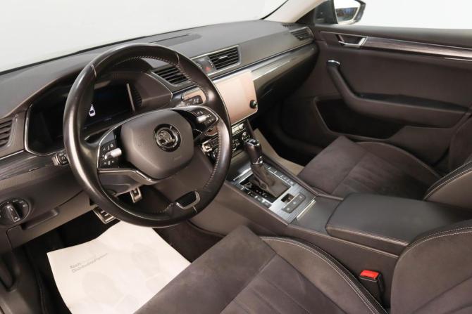 Skoda Superb III Рестайлинг с пробегом 2022 года, цена 3 529 000 рублей, 71394 км, лифтбек, Автокод Объявления