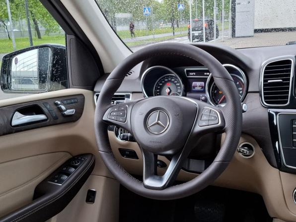 Mercedes-Benz GLE I (W166) с пробегом 2017 года, цена 3 380 000 рублей, 123246 км, внедорожник, Автокод Объявления