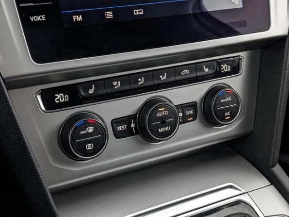 Volkswagen Passat B8 с пробегом 2019 года, цена 1 920 000 рублей, 152168 км, седан, Автокод Объявления