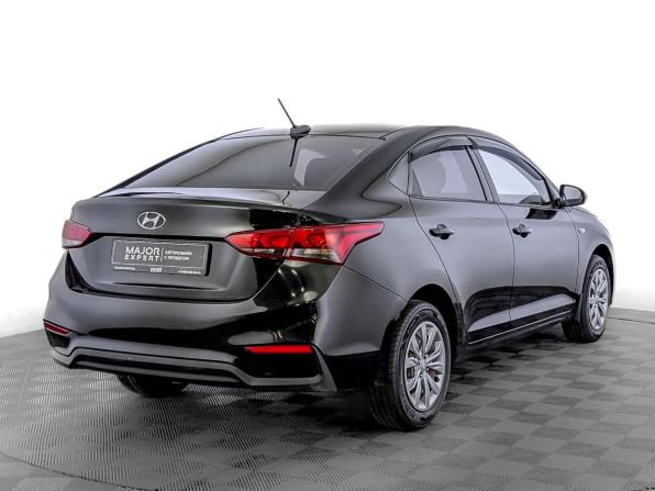 Hyundai Solaris II с пробегом 2019 года, цена 1 300 000 рублей, 79113 км, седан, Автокод Объявления