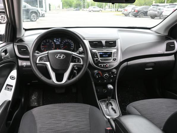 Hyundai Solaris I Рестайлинг с пробегом 2014 года, цена 800 000 рублей, 182451 км, хэтчбек, Автокод Объявления