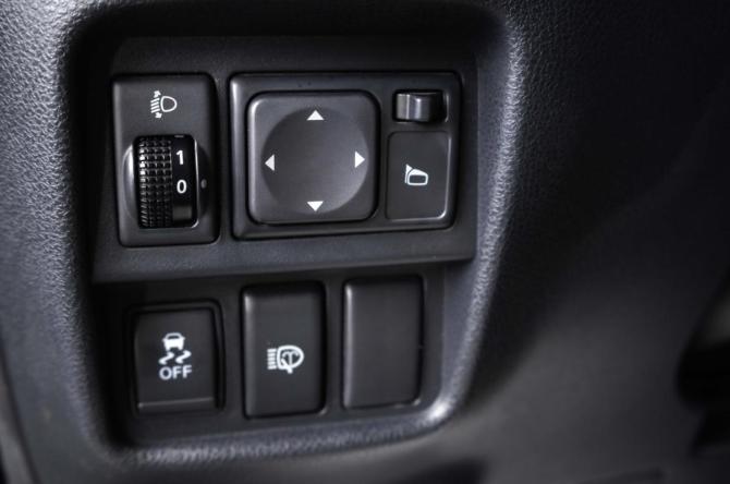 Nissan Juke I с пробегом 2013 года, цена 999 000 рублей, 169326 км, внедорожник, Автокод Объявления