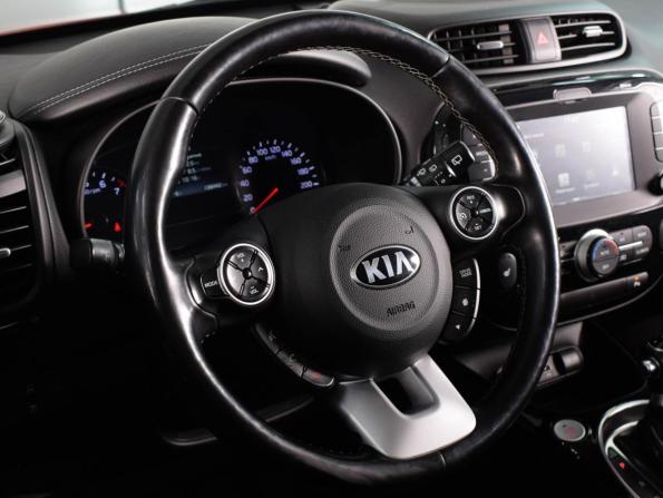 Kia Soul II Рестайлинг с пробегом 2017 года, цена 1 649 000 рублей, 138963 км, хэтчбек, Автокод Объявления
