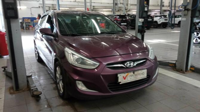Hyundai Solaris I с пробегом 2013 года, цена 700 000 рублей, 213331 км, седан, Автокод Объявления