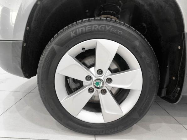 Skoda Yeti I с пробегом 2011 года, цена 599 000 рублей, 263149 км, внедорожник, Автокод Объявления