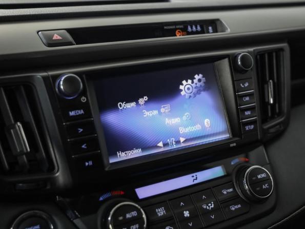Toyota RAV4 IV (XA40) Рестайлинг с пробегом 2019 года, цена 2 469 000 рублей, 115000 км, внедорожник, Автокод Объявления