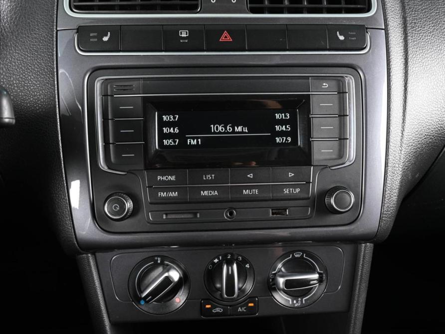 Volkswagen Polo V Рестайлинг Ростов-на-Дону  - изображение 13