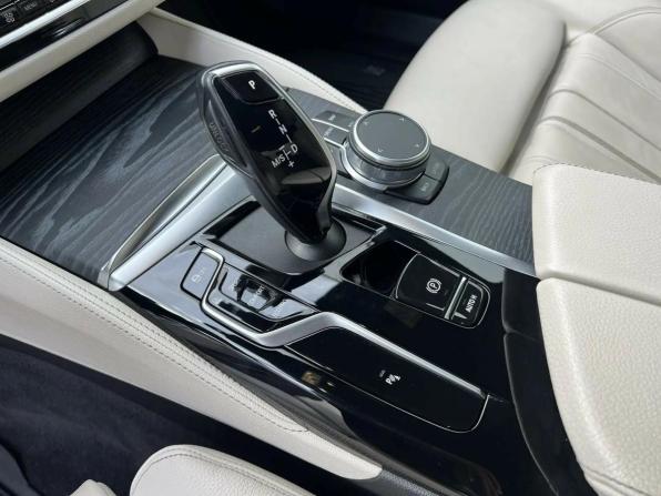 BMW 5 серии VII (G30/G31/G38) Рестайлинг с пробегом 2021 года, цена 3 699 000 рублей, 265000 км, седан, Автокод Объявления