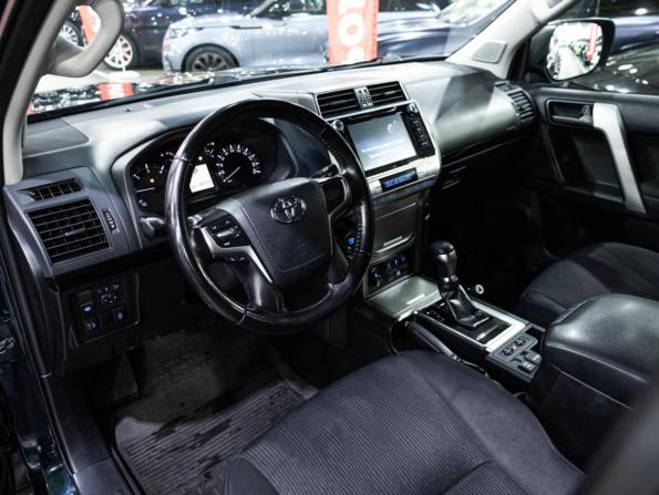 Toyota Land Cruiser Prado 150 Series Рестайлинг 2 с пробегом 2018 года, цена 4 699 700 рублей, 130370 км, внедорожник, Автокод Объявления
