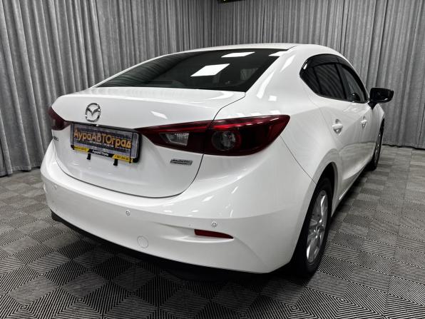 Mazda Axela III Рестайлинг с пробегом 2017 года, цена 1 570 000 рублей, 95146 км, седан, Автокод Объявления