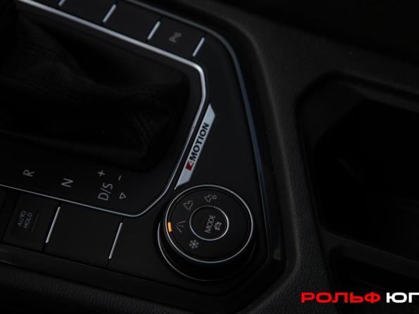 Volkswagen Tiguan II с пробегом 2018 года, цена 2 178 000 рублей, 179229 км, внедорожник, Автокод Объявления
