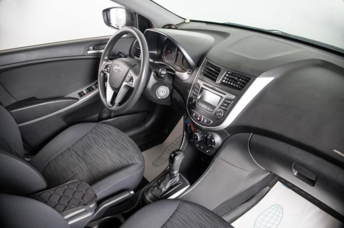 Hyundai Solaris I Рестайлинг с пробегом 2016 года, цена 1 199 000 рублей, 155425 км, седан, Автокод Объявления