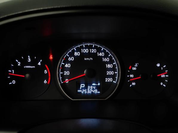 Hyundai H-1 II Рестайлинг 2 с пробегом 2019 года, цена 2 333 000 рублей, 253247 км, минивэн, Автокод Объявления