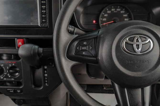 Toyota Roomy I с пробегом 2018 года, цена 1 099 000 рублей, 99700 км, микровэн, Автокод Объявления