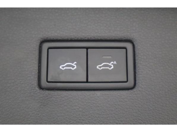 Volkswagen Tiguan II с пробегом 2019 года, цена 2 895 000 рублей, 123525 км, внедорожник, Автокод Объявления